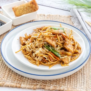 CHICKEN LO-MEIN