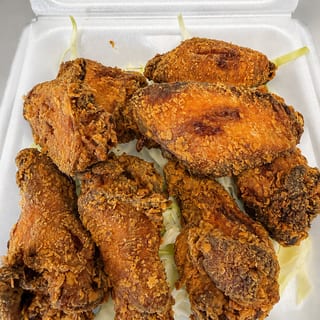 RED PEPPER HOT WINGS (8 pcs)