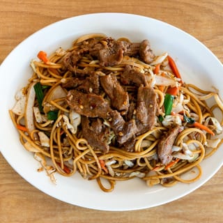 L-BEEF LO-MEIN