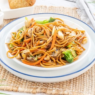 VEGETABLE LO-MEIN