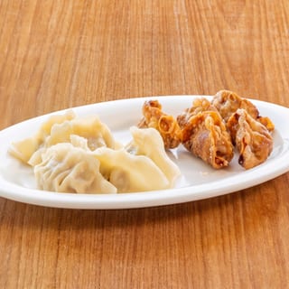 DUMPLINGS FRIED (5)/ STEAMED (5)