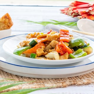 CASHEW CHICKEN