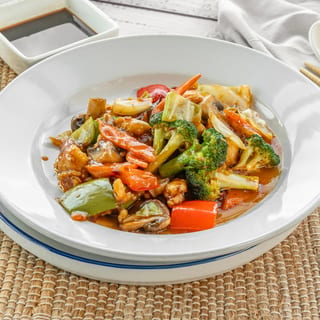 L-CHICKEN with GARLIC SAUCE